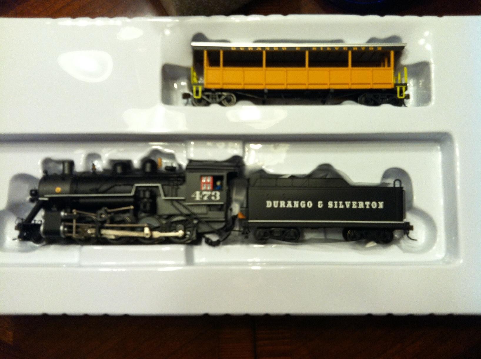 Bachmann Trains - Durango & Silverton Ready To Run Electric Train Set - HO Scale, Yellow customer photo 2