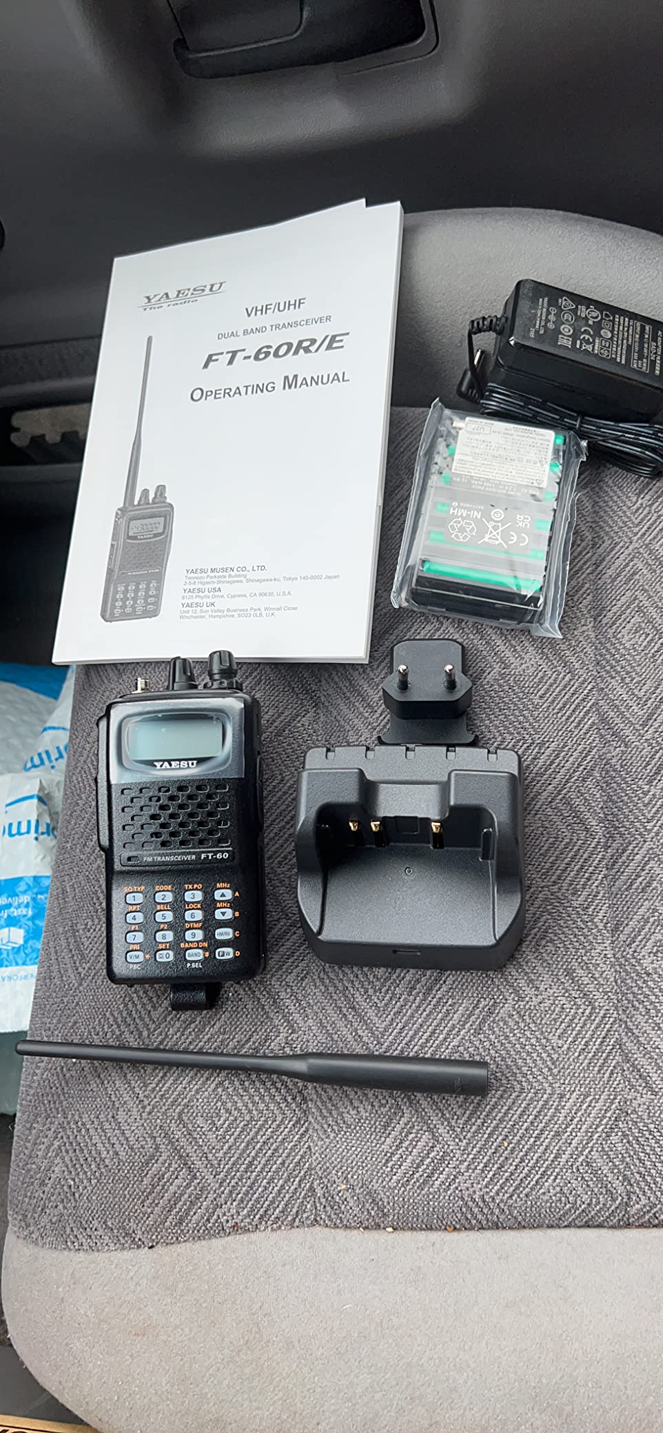 Yaesu FT-60R DualBand Handheld 5W VHF/UHF Amateur Radio Transceiver - Dual Band customer photo 1