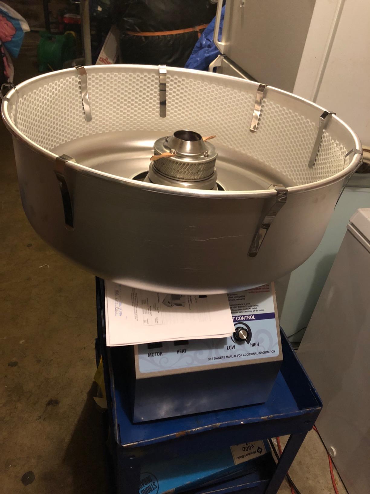 Classic Floss COMMERCIAL Cotton Candy Machine with Metal Bowl - For Professional Concessions customer photo 2