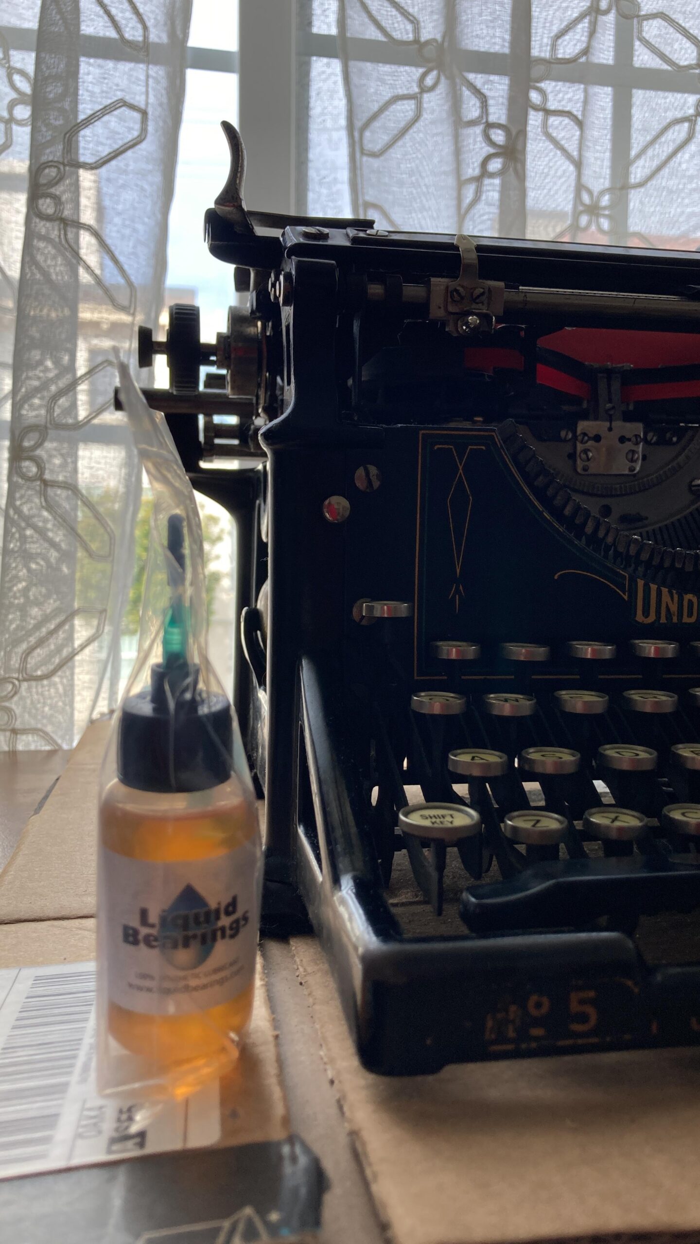 The Best 100%-Synthetic Oil for Any Typewriter, restores Sticky or Frozen Keys, Makes Them Smoother and Quieter!! customer photo 1