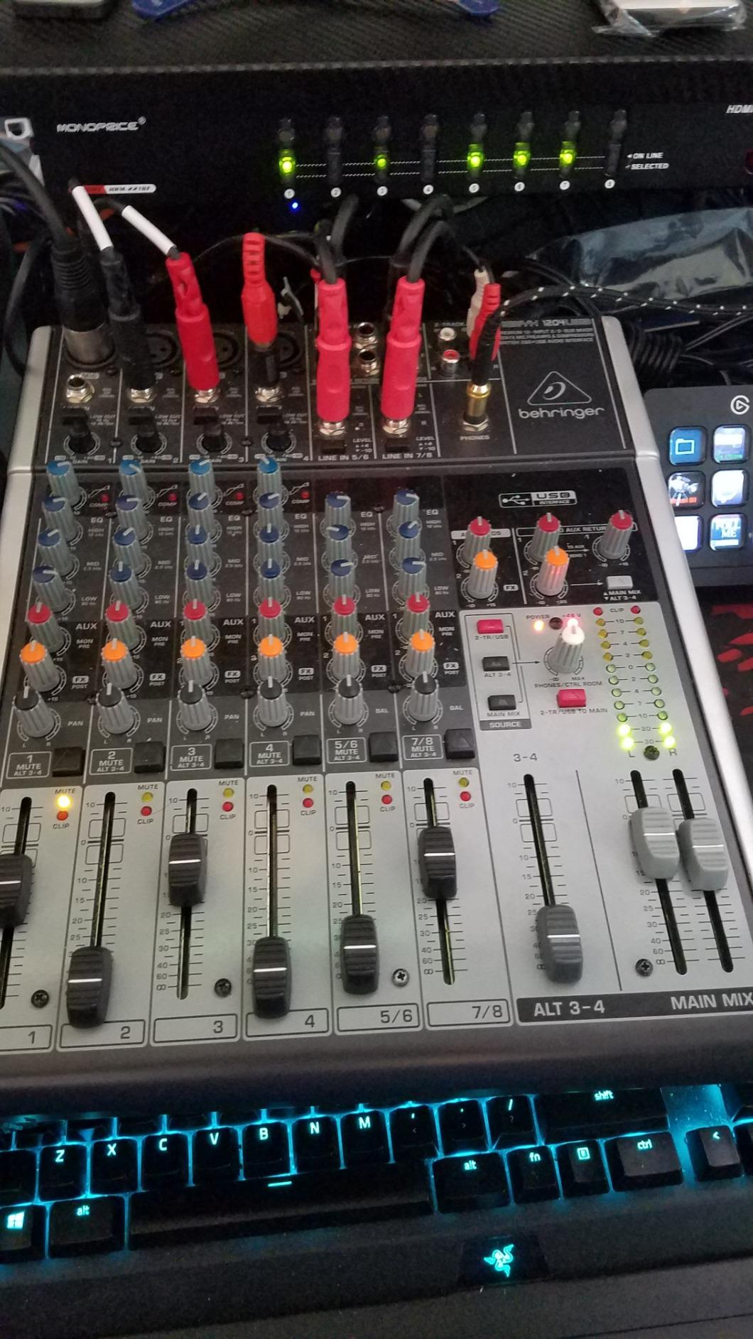 Behringer XENYX 1204USB Premium 12-Input 2/2-Bus Mixer with XENYX Mic Preamps and Compressors, British EQ and USB/Audio Interface customer photo 2