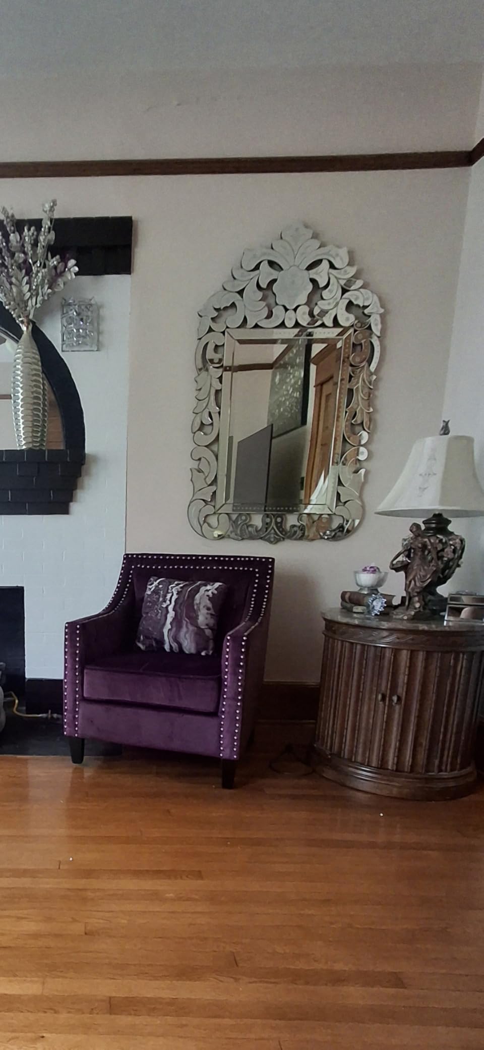 Howard Elliott Collection Large Regina Rectangular Venetian Wall Hanging Mirror, Antique Accent Design with Mirrored Frame, Wall Mirror for Home, Living Room, Entryway and Bathroom, 56 x 34 Inch customer photo 1