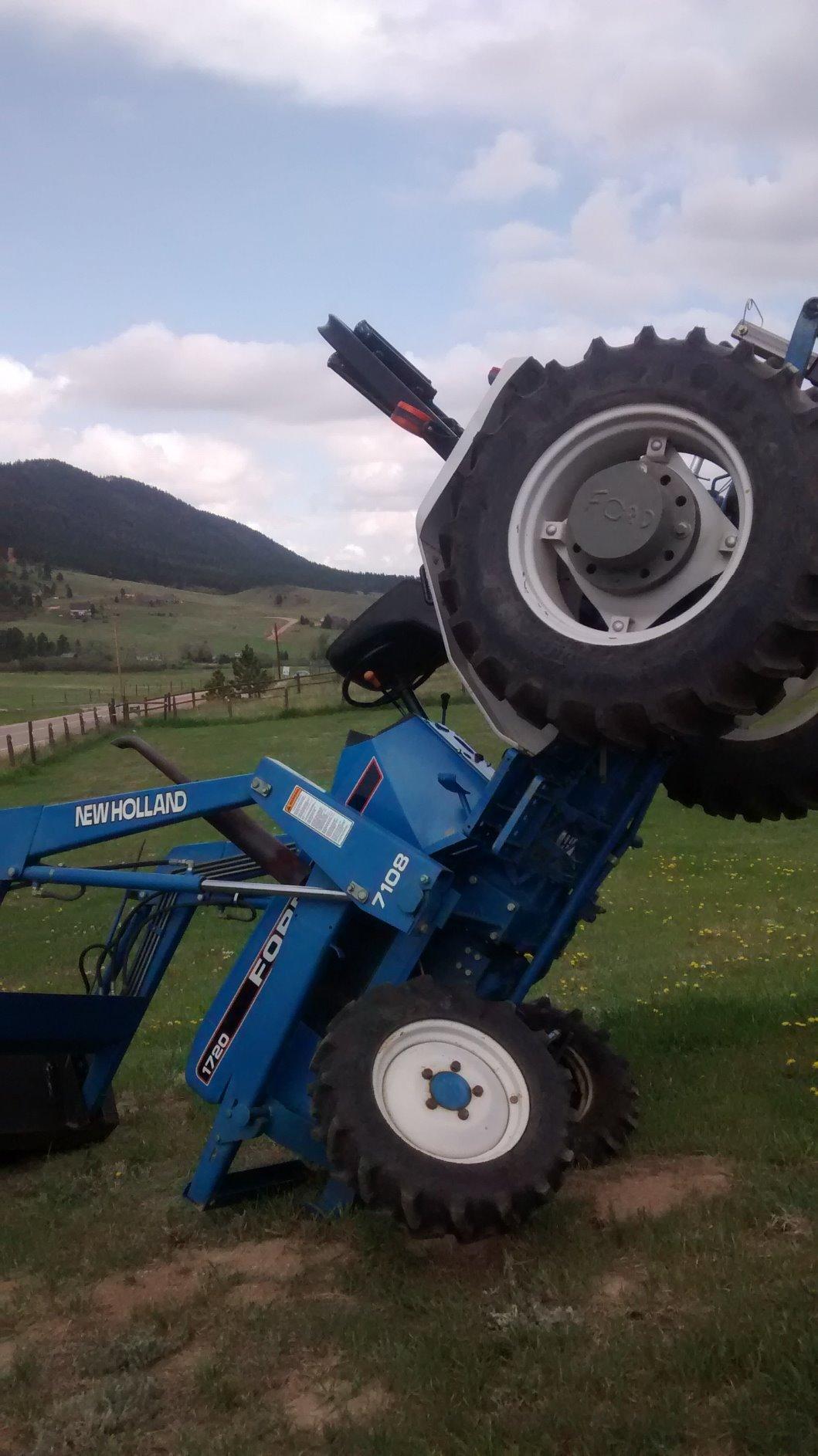 Titan Attachments Clamp-On Pallet Forks (Stablizer Bar, Light Duty 60 inch) customer photo 2