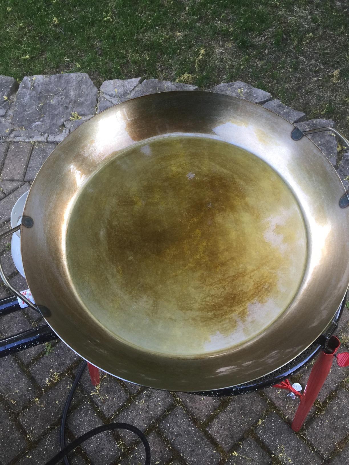 Matfer Bourgeat Black Carbon Steel Paella Pan, 17 3/4