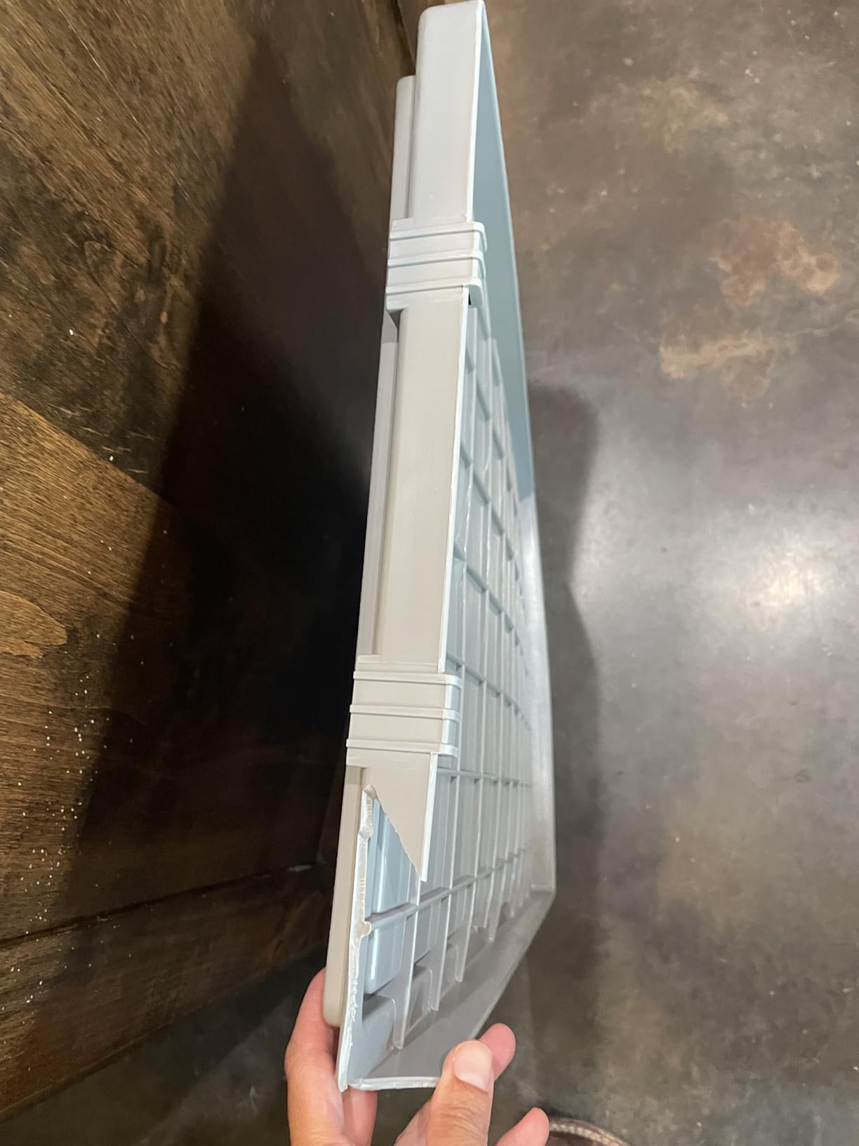 Mann Lake, Plastic Uncapping Tank, Gray, Multi-Purpose Honey Extraction & Straining Solution, Durable Polyurethane Build, Honey Gate Included customer photo 2