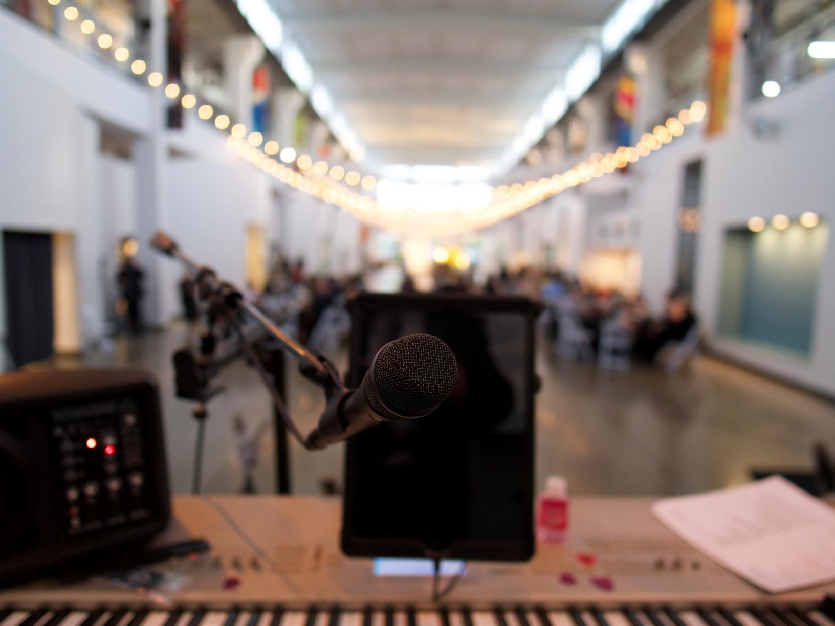 Behringer EUROLIVE B207MP3 Active 150 Watt 6.5