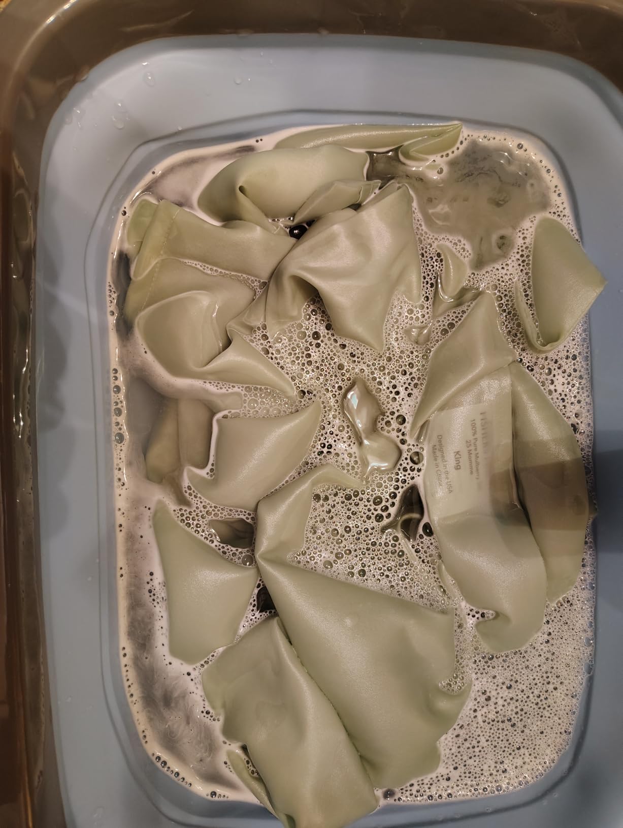 Fishers Finery 25mm 100% Pure Mulberry Silk Pillowcase (White Queen) customer photo 2