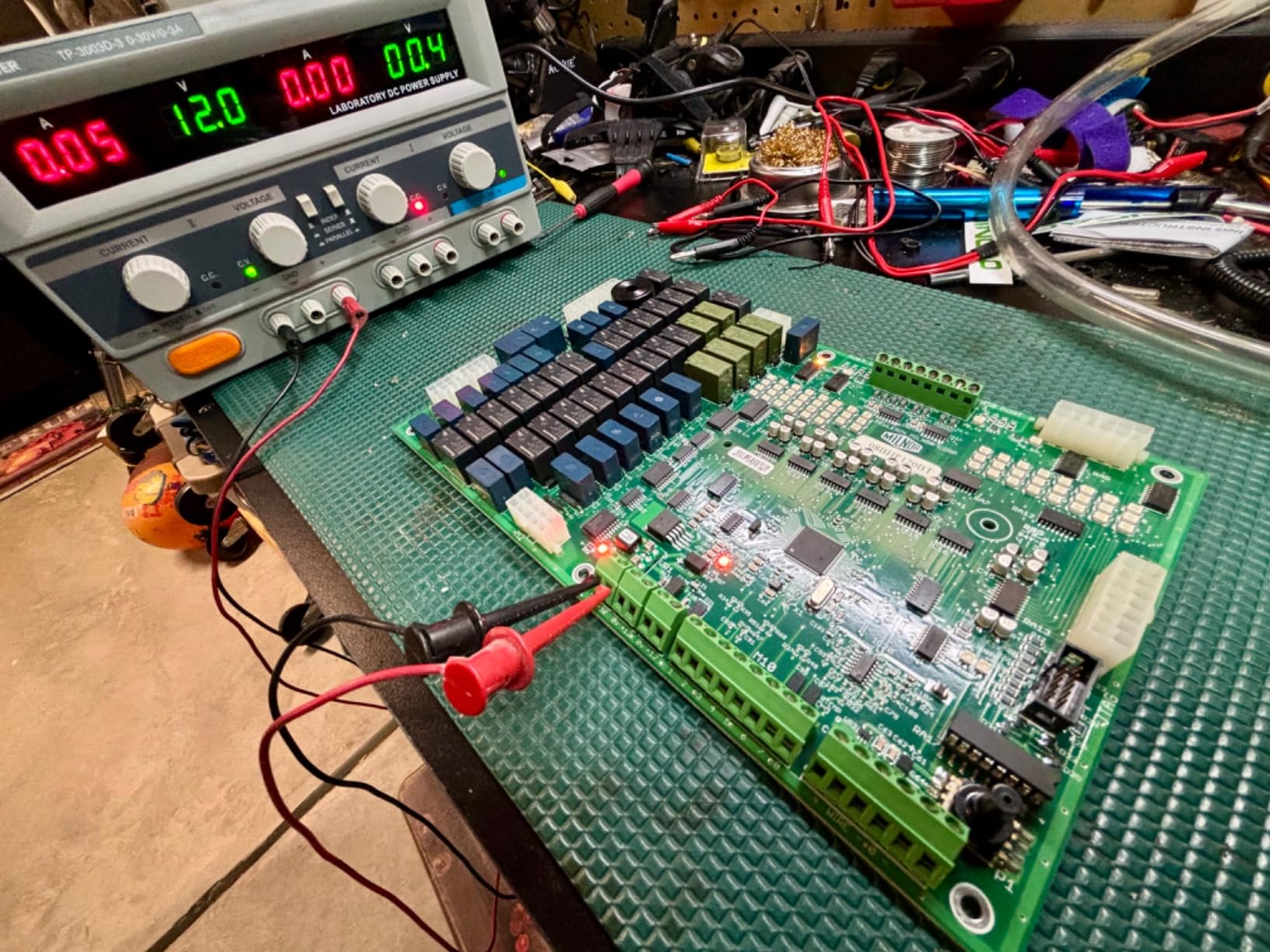 Tekpower TP3003D-3 Digital Variable Triple Outputs Linear-Type DC Power Supply, 0-30 Volts @ 0-3 Amps customer photo 1