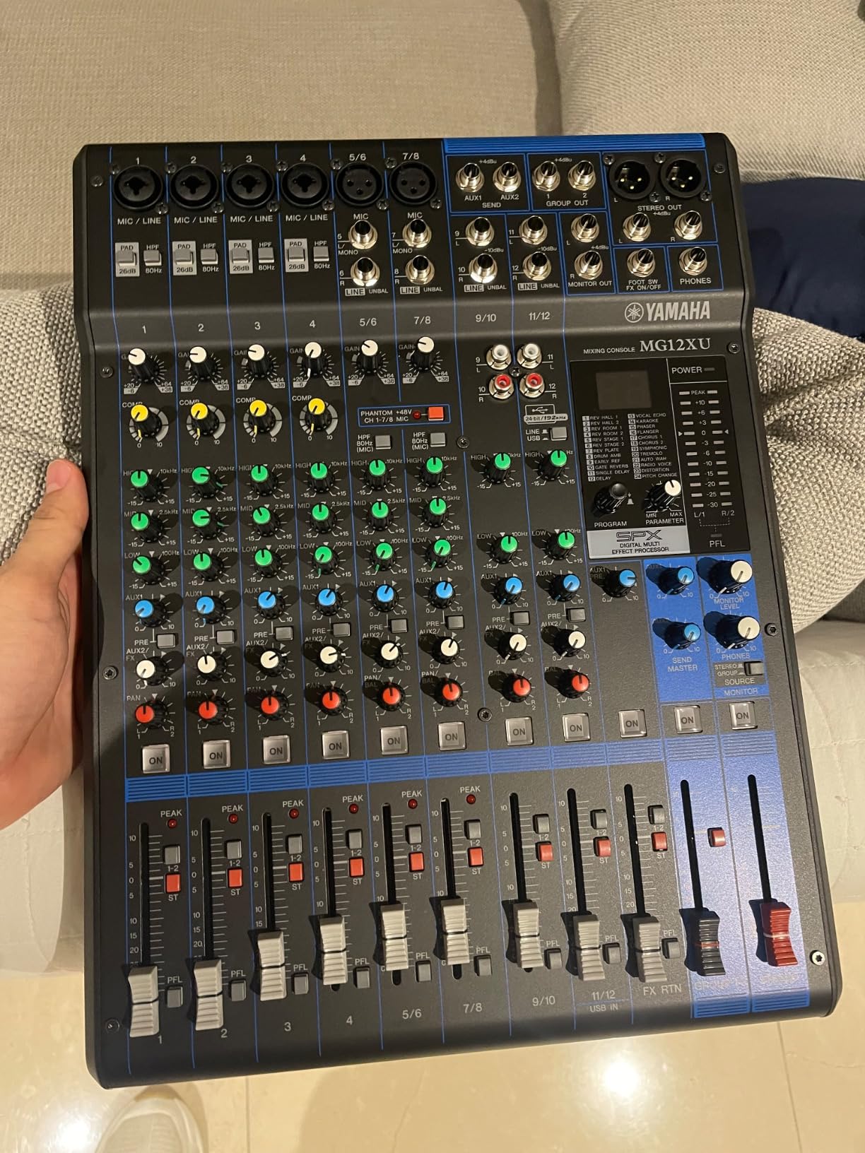 Yamaha Mg12Xu 12-Input 4-Bus Mixer With Effects customer photo 1