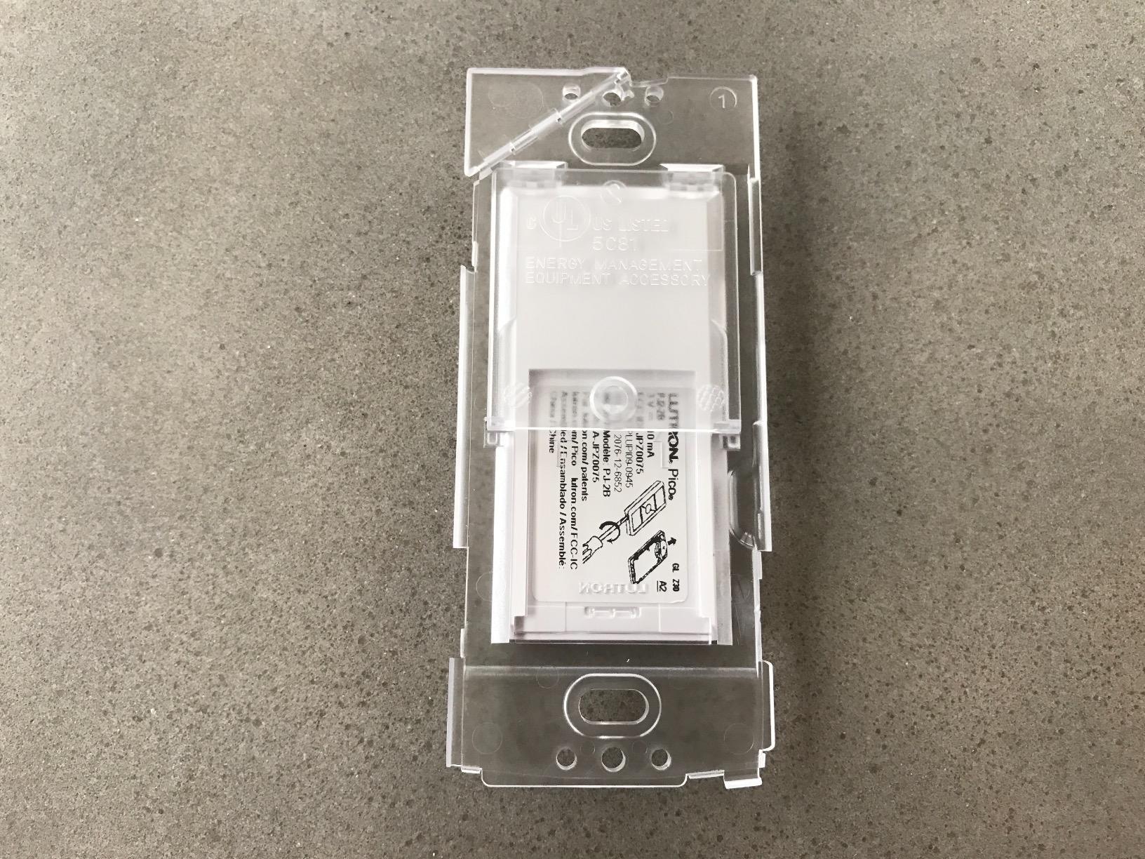 Lutron Pico Remote Wall-Mounting Kit, for Wireless 3-Way Switch Applications with Caseta Smart Dimmer Switches, Includes 3 Button Control, Wallbracket, and Wallplate, PJ2-WALL-WH-L01, White customer photo 1