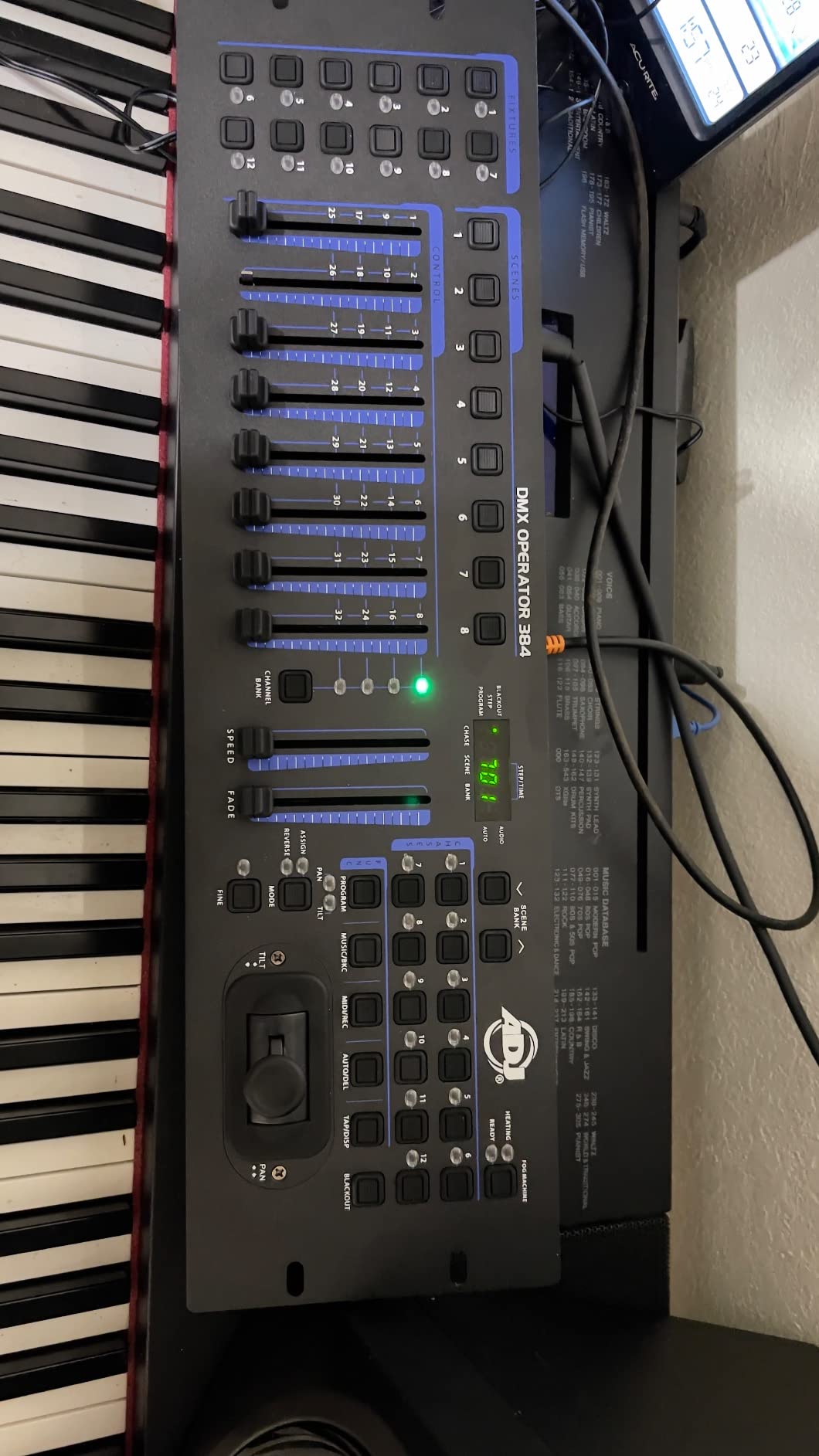 ADJ Products, DMX Operator, 192-Channel DJ DMX 512 with 6 Chase Programs and 8 Fade Switches customer photo 1