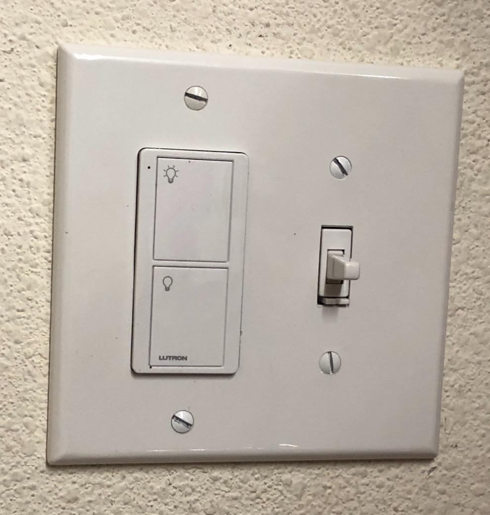 Lutron Pico Remote for Caseta Smart Switch, 2-Button Control, On/Off Control, For Table Top or Wallmount Use, PJ2-2B-GWH-L01, White customer photo 2