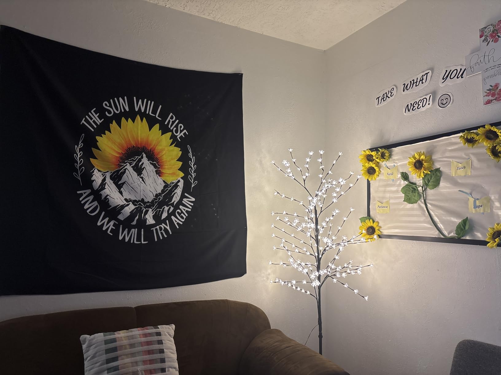 Lightshare 6.5FT 208 LED Cherry Blossom Tree, Lighted Artificial Tree for Decoration Inside and Outside, Home Patio Wedding Festival Christmas Decor customer photo 2