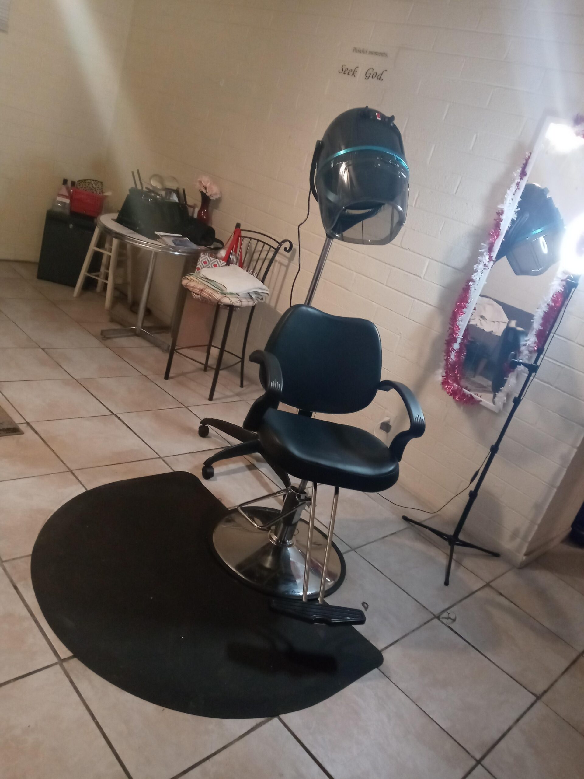 Giantex Hooded Hair Dryer, Stand Up Hair Dryer with Adjustable Height, Timer & Temperature, Bonnet Hair Dryer with Wheels, Salon Hair Dryer with Hood for Home Spa Beauty Station customer photo 2