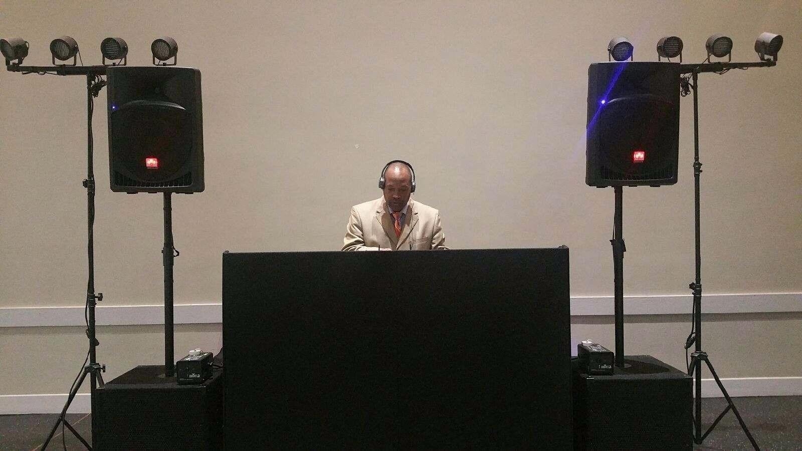 Rockville RBG10S Powered PA Subwoofer, Compact, 10