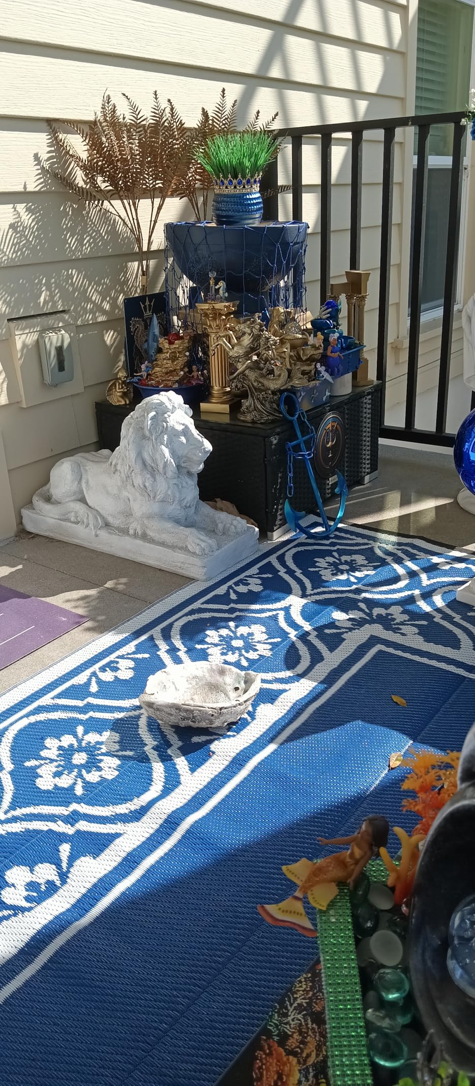 Design Toscano Lyndhurst Manor Lion Sentinel Statue: Set of Two customer photo 2