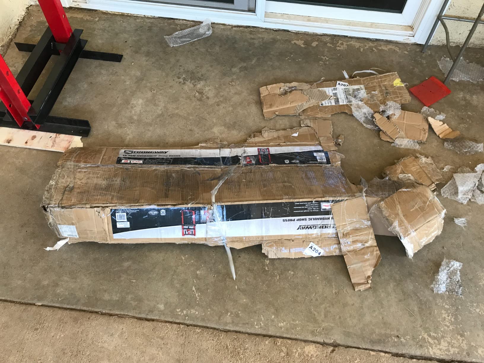 Strongway 12-Ton Hydraulic Shop Press customer photo 1