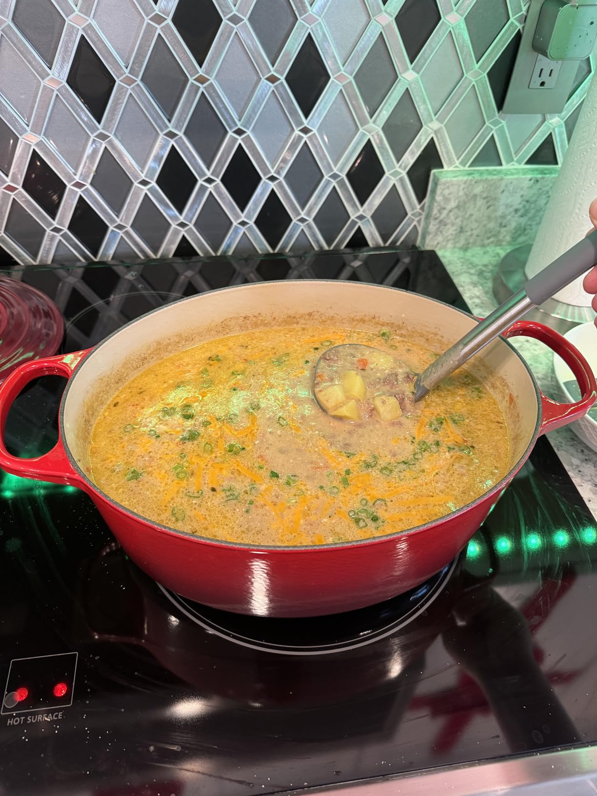 Le Creuset Enameled Cast Iron Signature Oval Dutch Oven, 6.75 qt., Cerise customer photo 2