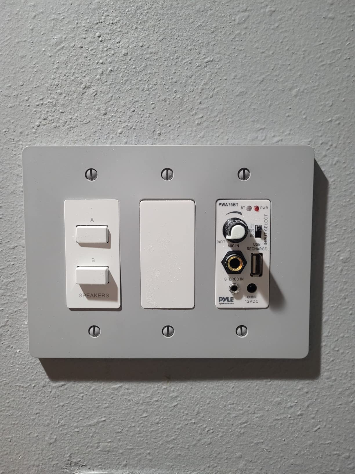 Pyle Wireless BT Receiver Wall Mount - 100W In-Wall Audio Control Receiver w/ Built-in Amplifier, USB/Microphone/Aux (3.5mm) Inputs, Speaker Terminal Block, Connect 2 Speakers, White - PWA15BT customer photo 2