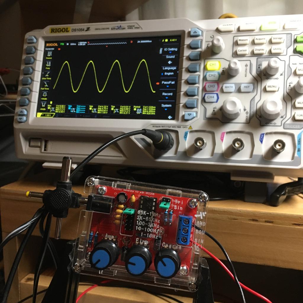 Rigol Digital Oscilloscope DS1054Z 50 MHz 4-Ch 1 GSa/s 24 Mpts 30,000 wfms/s UltraVision 7