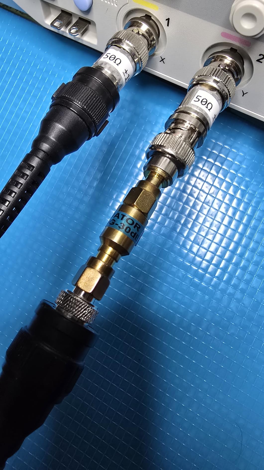 Siglent Technologies SDG2042X Arbitrary Waveform Function-Generators, 40 MHz, Dual-Channel, 1.2 GSa/s Sampling Rate customer photo 2