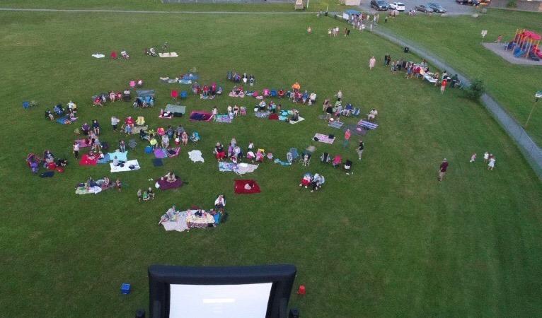 PRORECK Party 15 Portable 15-Inch 2000 Watt 2-Way Powered PA Speaker System Combo Set with Bluetooth/USB/SD Card Reader/FM Radio/Remote Control/LED Light customer photo 2