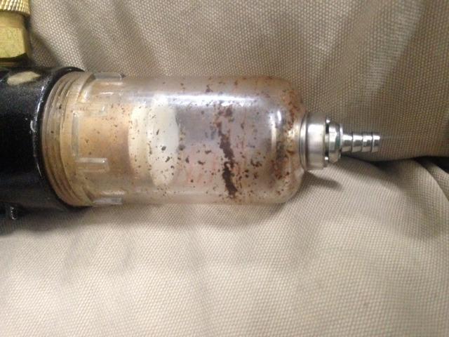 California Air Tools 20040CAD Powerful 4.0 HP Ultra Quiet and Oil-Free Air Compressor, 20 Gallon Tank, 75 dB Noise Level, White, 220v 60hz, with Automatic Drain Valve customer photo 1