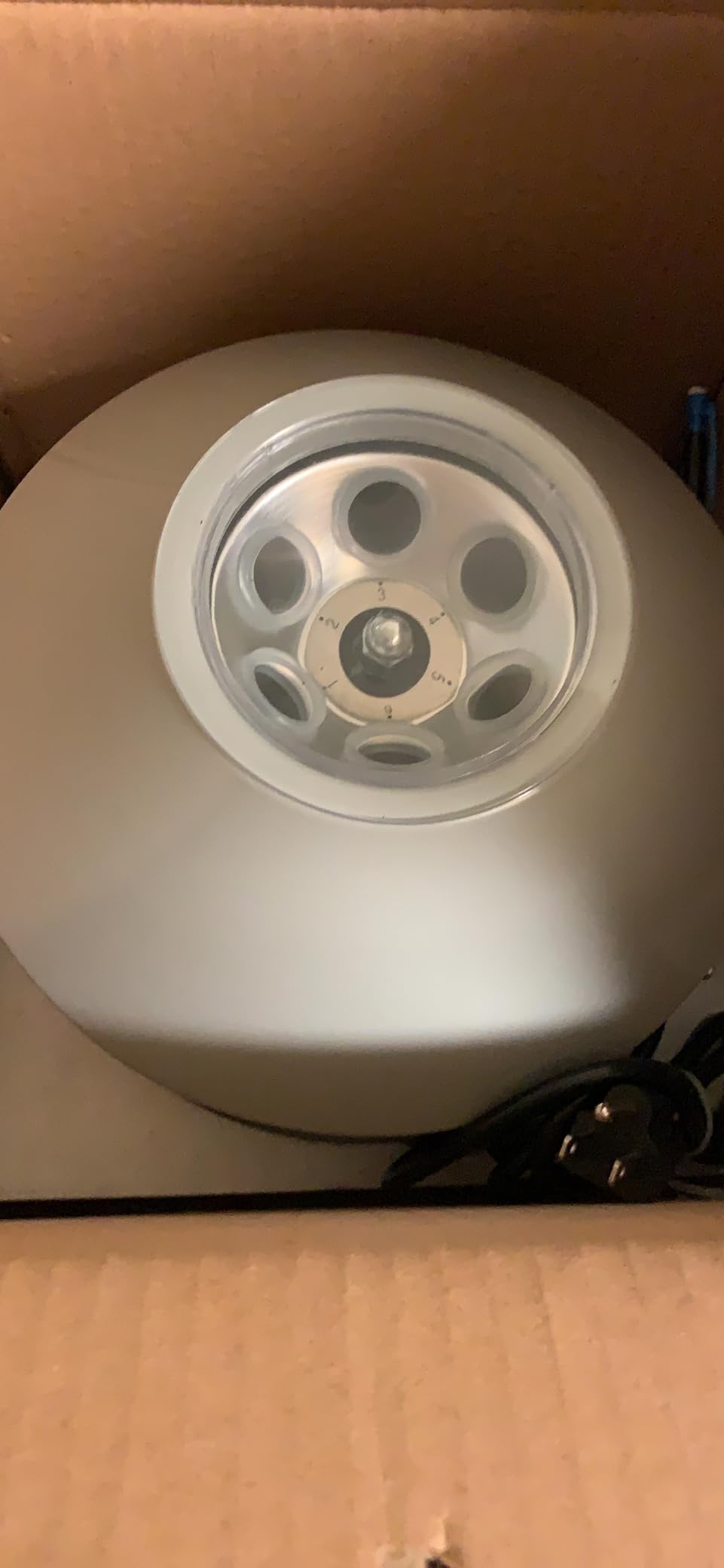 SUPER DEAL Electric Lab Centrifuge Machine, 4000 RPM, 20 ml x 6 Capacity, Precise Timer and Speed Control, 110V - Ideal for Medical and Laboratory Use customer photo 1