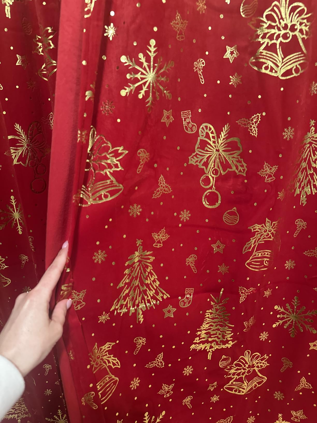 NICETOWN Black Velvet Blackout Curtains 96 inch Long for Living Room and Bedroom, Thermal Luxury Solid Heavy Rod Pocket Drapes/Window Treatments for Hall, Theater (2 Pieces, 52 W) customer photo 2