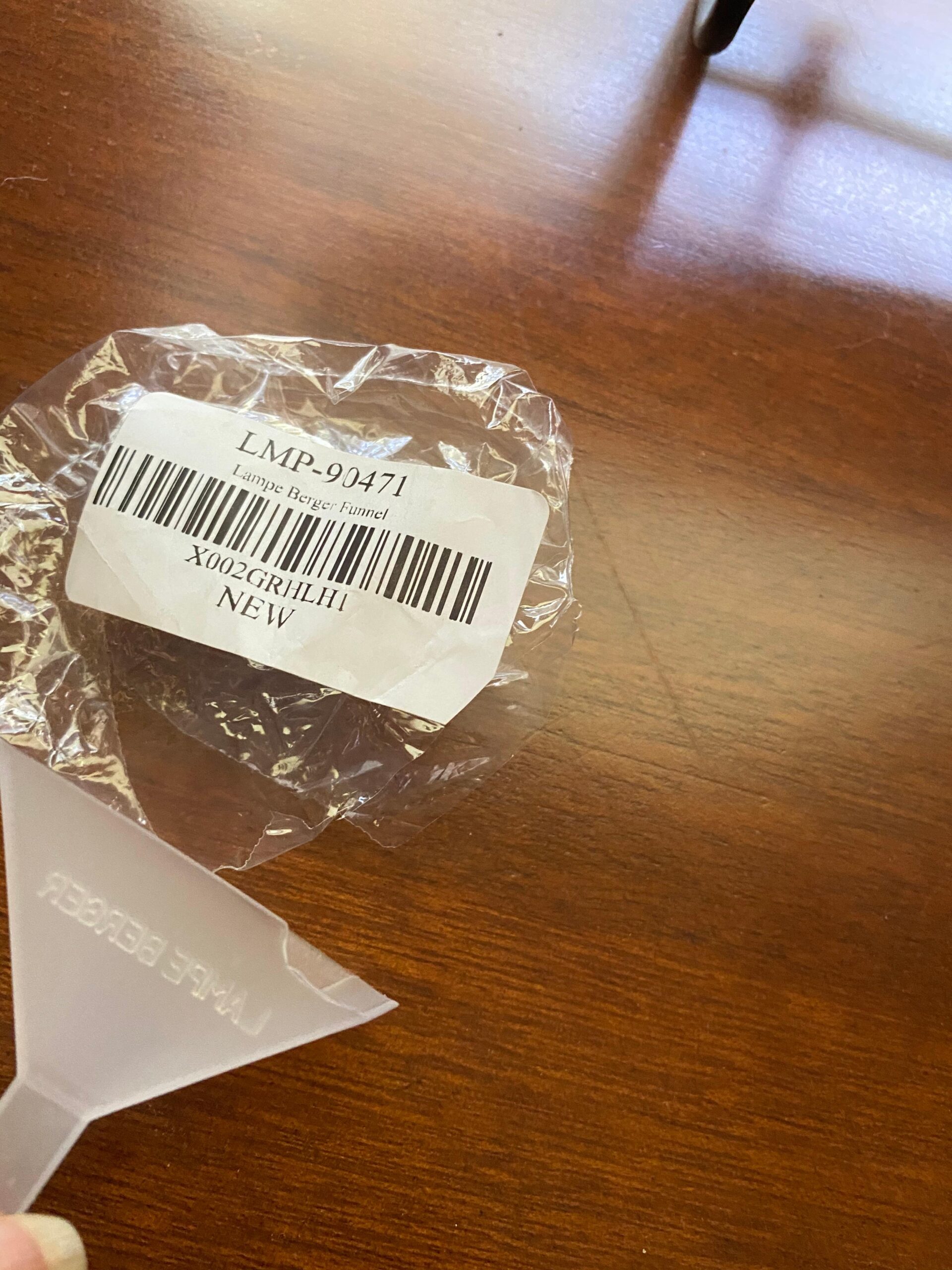 MAISON BERGER - Funnel to Pour lamp Fragrance into Lampe Berger - 10 milliliters customer photo 1