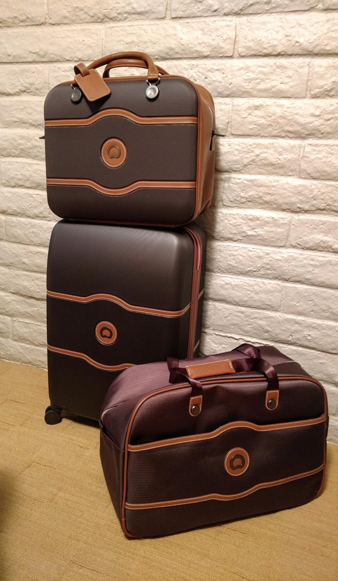 DELSEY PARIS Chatelet Hard+ Hardside Luggage with Spinner Wheels, Chocolate Brown, Checked-Medium 24 Inch customer photo 1