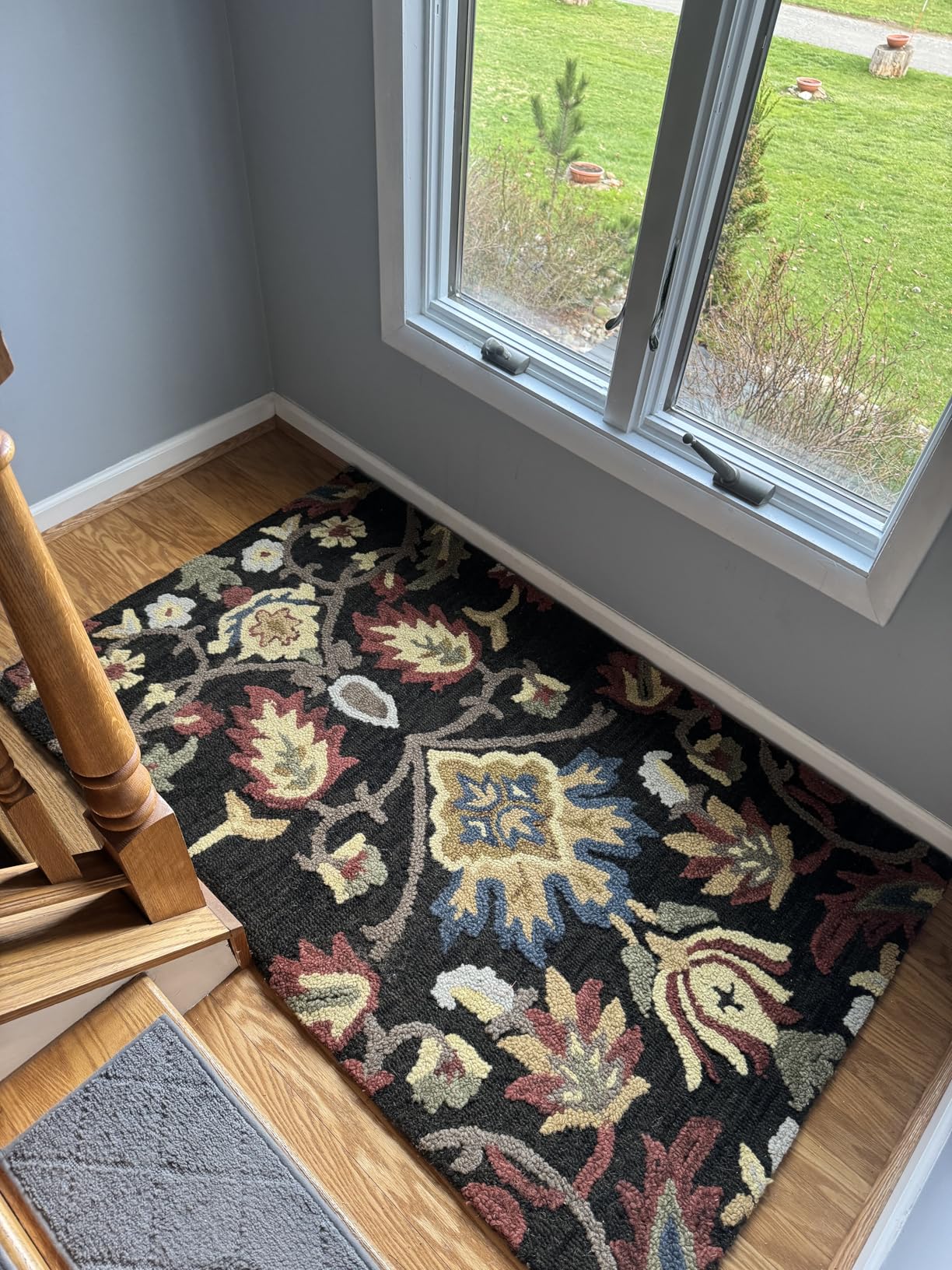 SAFAVIEH Blossom Collection 3' x 5' Navy / Multi BLM402A Handmade Premium Wool Area Rug customer photo 2