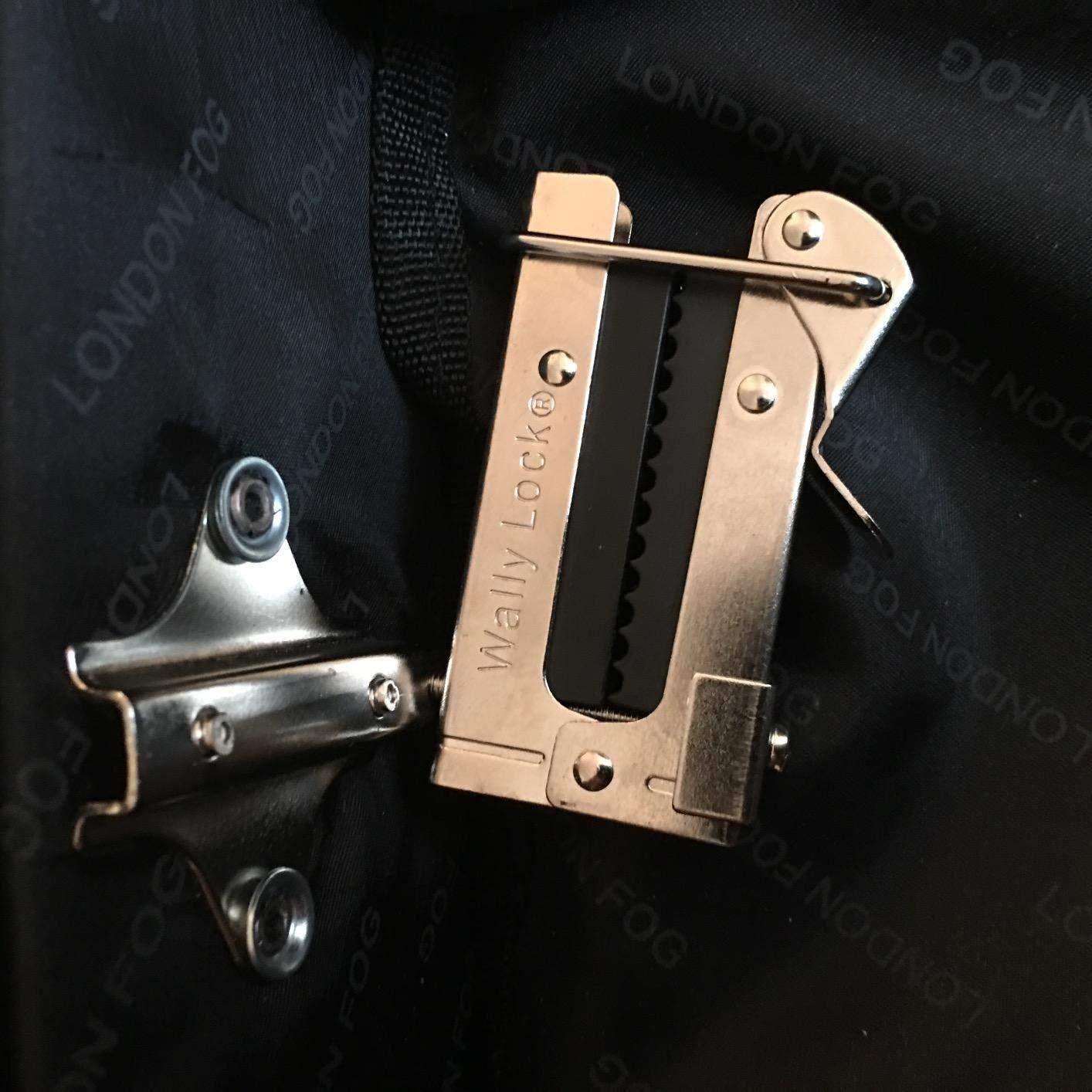 London Fog Buckingham 44 Wheeled Garment Bag, Black customer photo 1