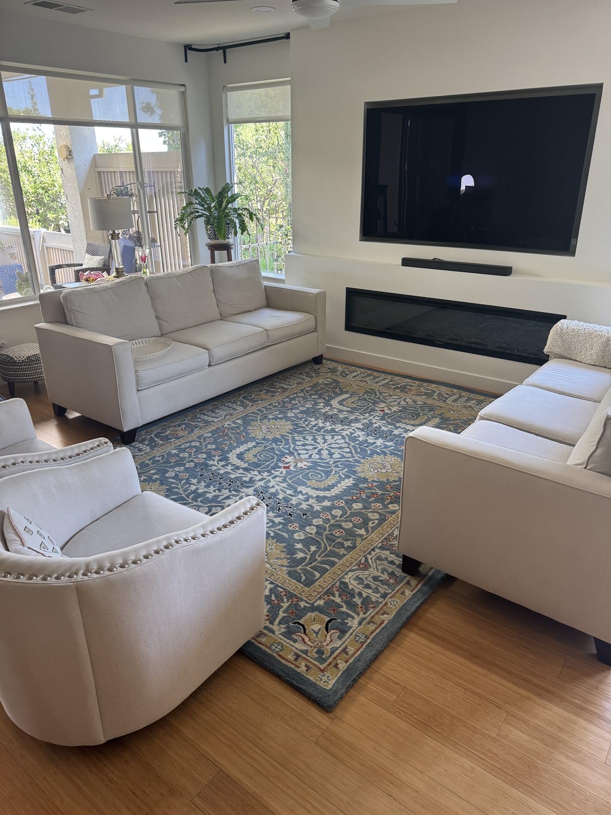 SAFAVIEH Area Rug 8x10 - Antiquity Collection - Large - Red & Multi, Handmade Wool, Traditional Bohemian Design customer photo 1