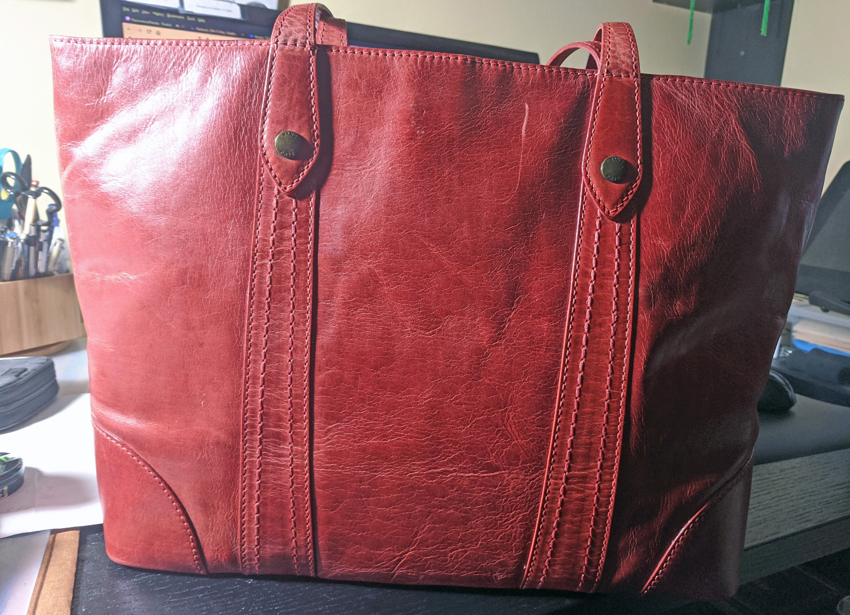 Frye Women's Melissa Shopper Tote Bag, Stylist Large Handbag with Adjustable Strap & Pockets customer photo 2