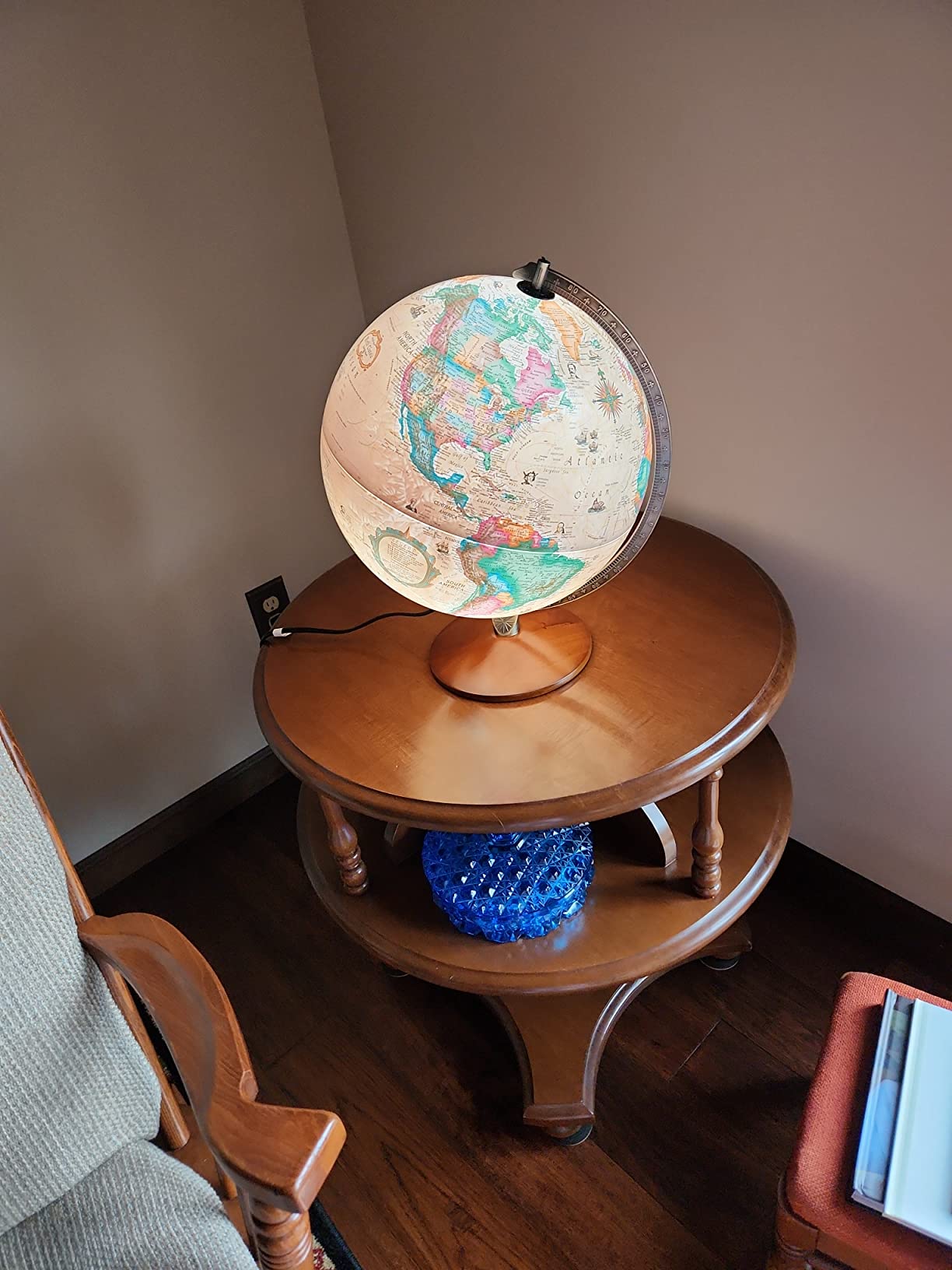 Replogle Illuminated World Globe with Stand, 12 Inch diameter light up globe with 3-D Raised Relief Texture. Perfect for Children And Kid's Classroom and home Decor, Made In USA customer photo 2