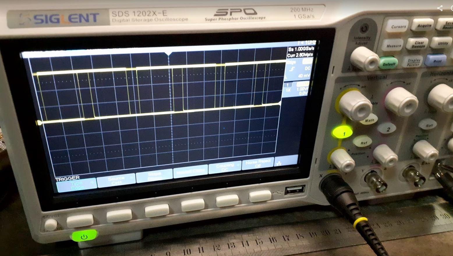 Siglent Technologies SDS1202X-E 200 MHz Digital Oscilloscope 2 Channels customer photo 1