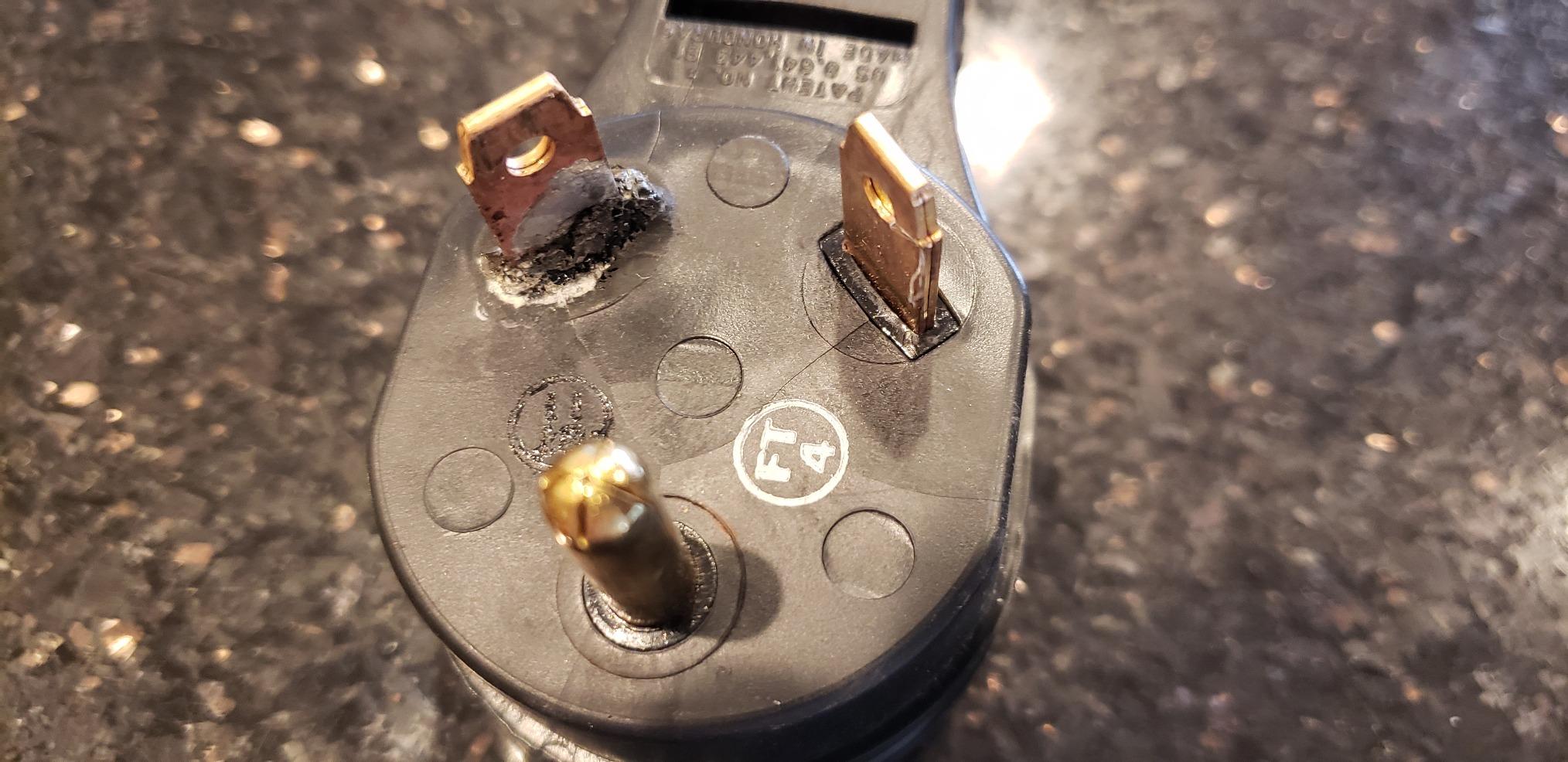 Southwire Surge Guard 30 Amp Portable RV Surge Protector with Enhanced Diagnostics, 2100 Joules, 44280 customer photo 1