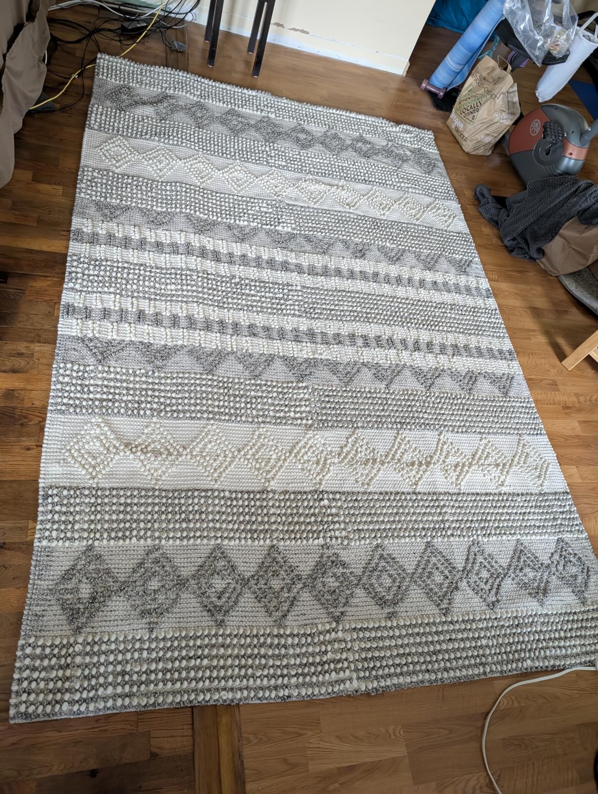 SAFAVIEH Natura Collection Area Rug - 9' x 12', Beige & Ivory, Handmade Moroccan Boho Tribal Wool & Cotton, Ideal for High Traffic Areas in Living Room, Bedroom (NAT102B) customer photo 2