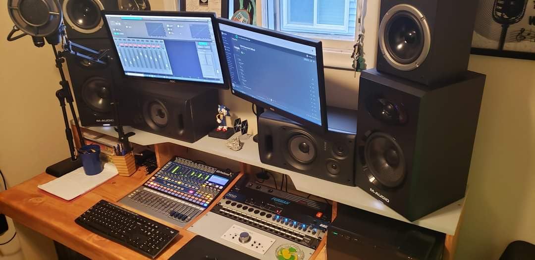 PreSonus StudioLive Classic 16.0.2 USB Digital Console Mixer with Studio One Pro Software customer photo 3