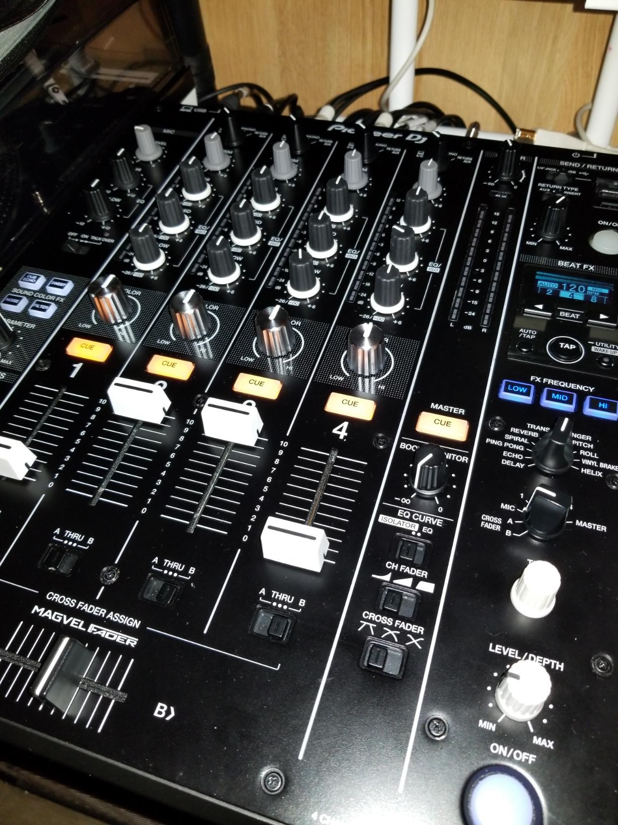 Pioneer DJ DJM-750MK2 4-Channel Performance DJ Mixer customer photo 2