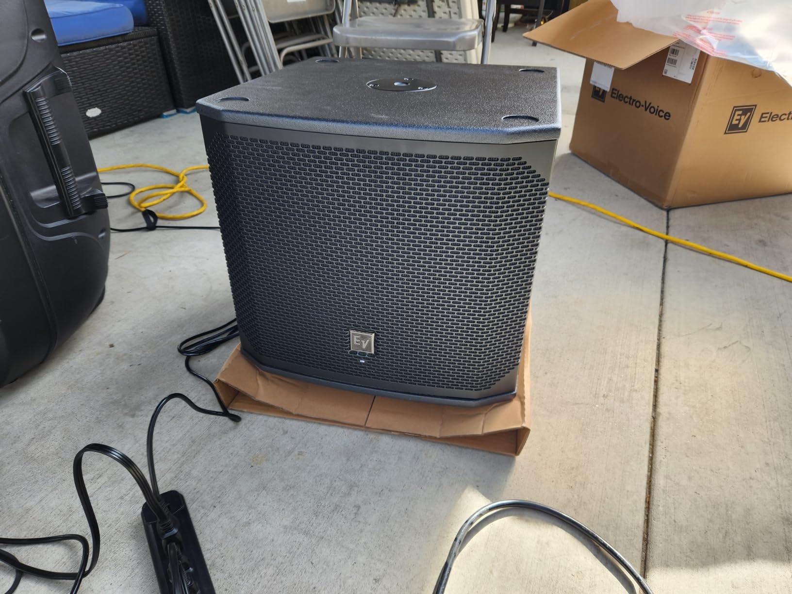 Electro-Voice ELX200-12SP 12