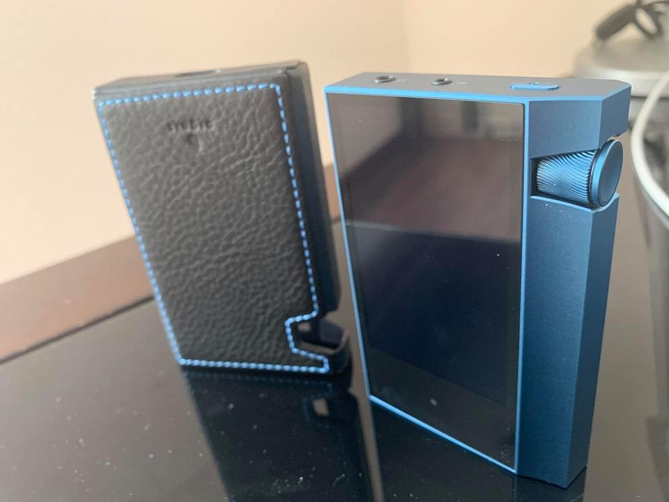 Astell&Kern AK70 MKII Portable High Resolution Audio Player, Noir Black customer photo 2