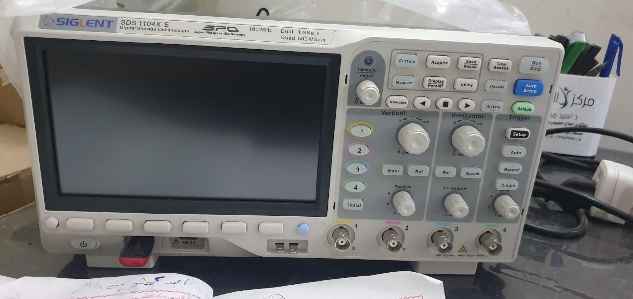 Siglent Technologies SDS1104X-E 100 MHz Digital Oscilloscope 4 Channels Standard Decoder customer photo 1