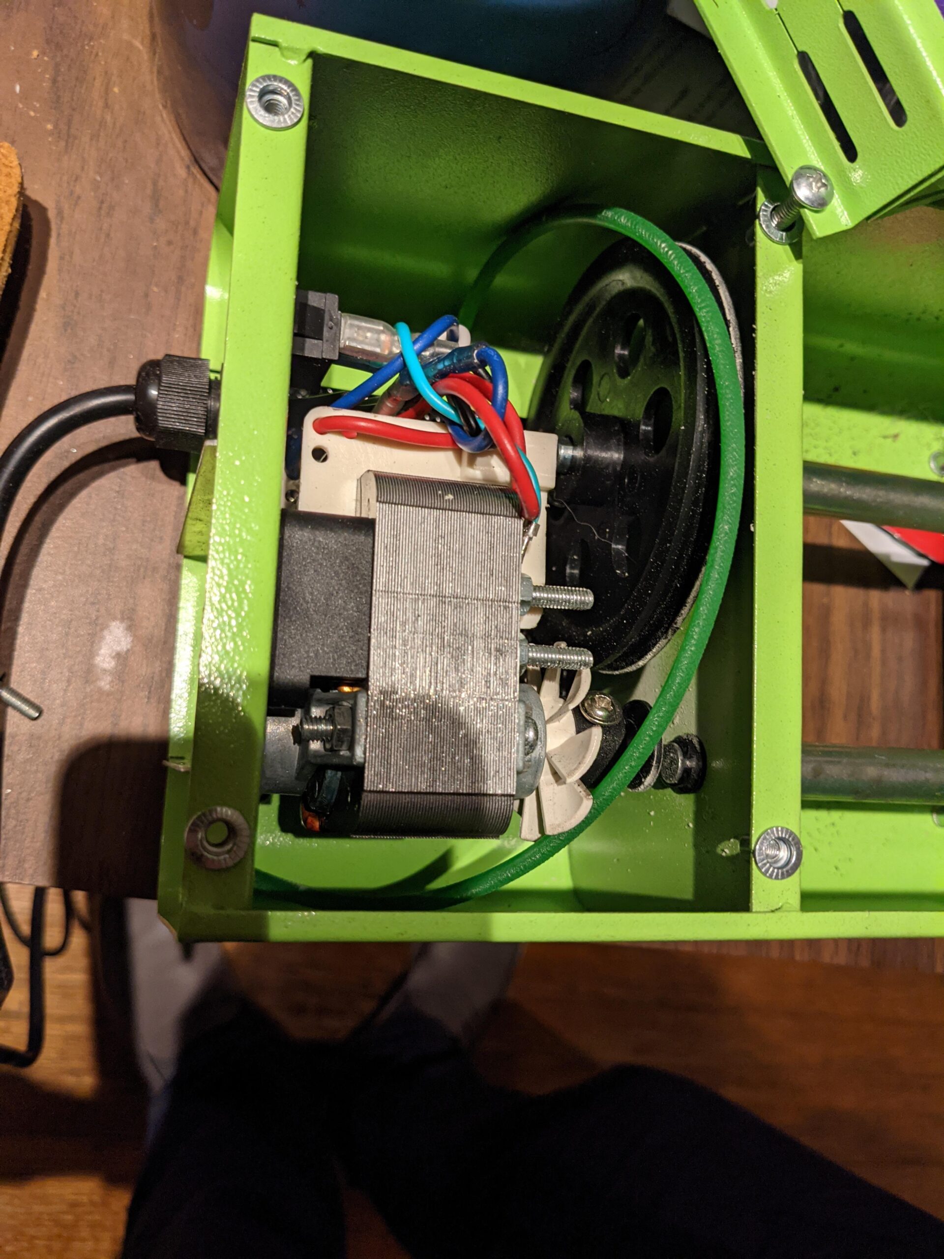 WireJewelry Professional Single Barrel Rotary Rock Tumbler with 3 Pound Capacity Drum (2021 Version) customer photo 2