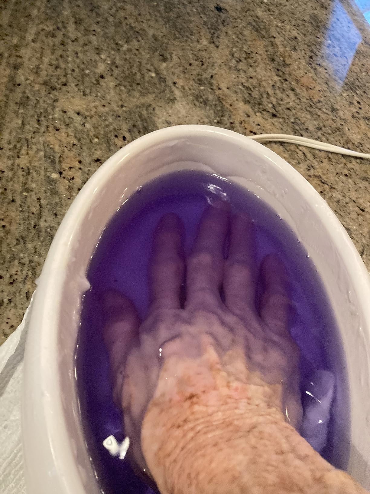 True Glow by Conair Paraffin Bath for Hands and Feet - Moisturizing Treatment With 1lb. Wax - Purple customer photo 1