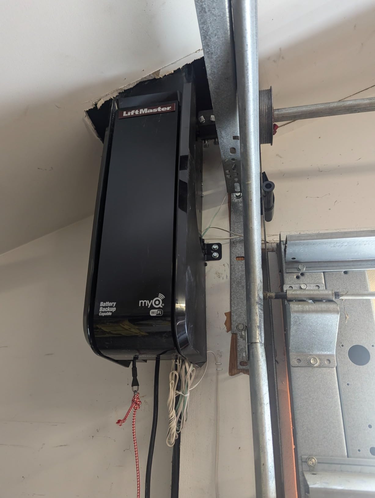LiftMaster 8900W Light-Duty Commercial JACKSHAFT Operator with Built-in WiFi customer photo 2