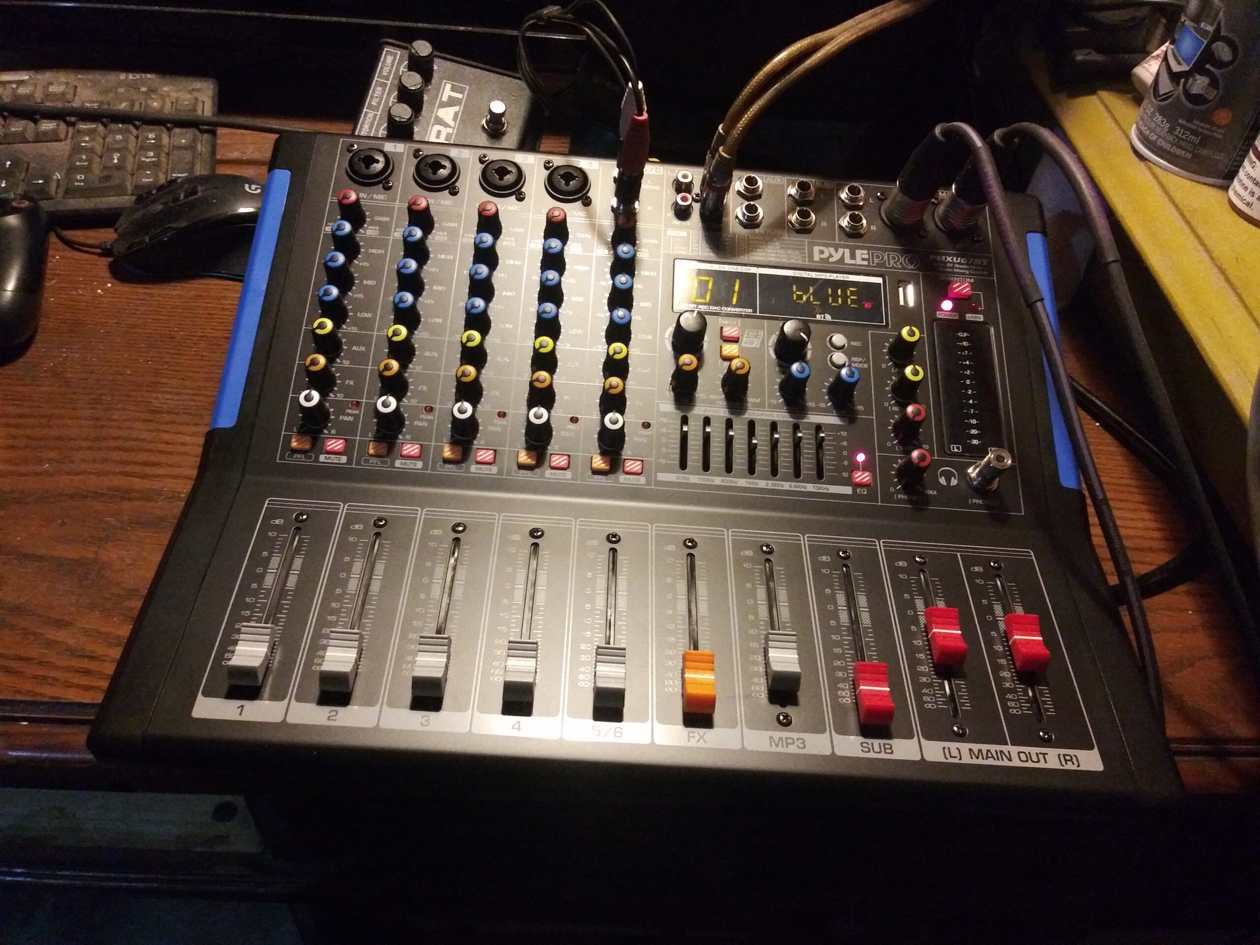 Pyle 12-Channel Console Style Audio Mixer with Bluetooth - DJ Sound Controller, 8 XLR / Combo Inputs, Sub Out, +48V Phantom, USB-A In, 16 DSP Effects, MP3 Player, 7-Band EQ - PMXU128BT customer photo 2