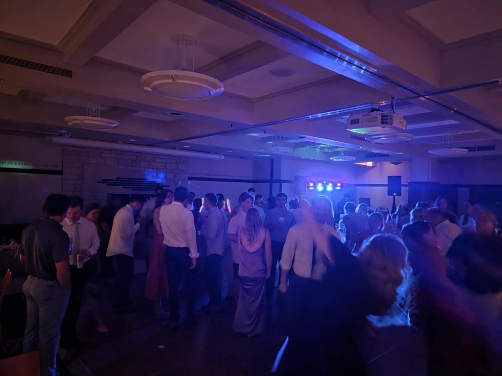 Rockville ROCKFORCE 192-Channel DMX Lighting Controller, Sound-Activated, Programmable Scenes, LED Display, for DJs and Live Events customer photo 1