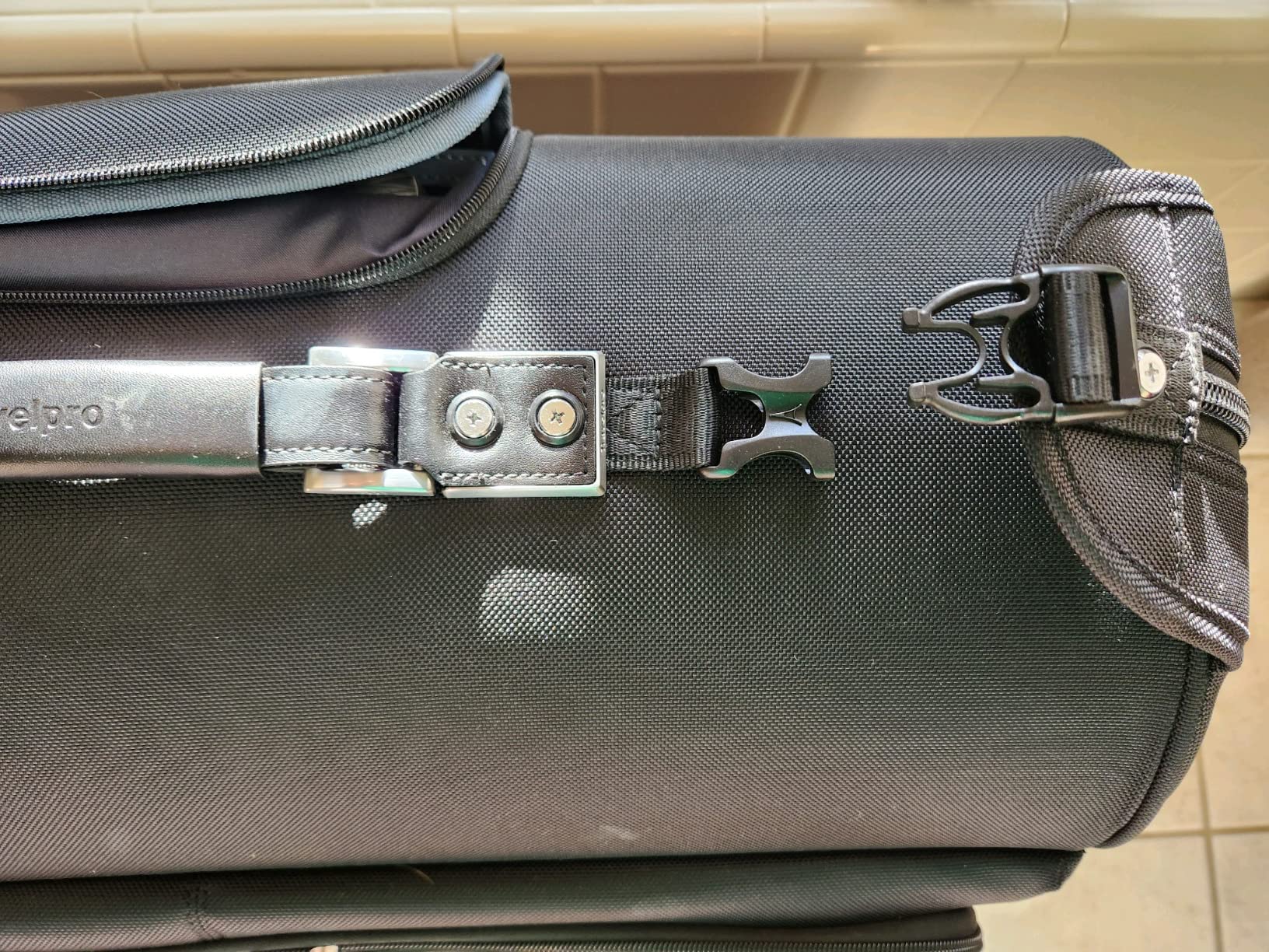 Travelpro Platinum Elite 50-Inch Rolling Garment Bag, Shadow Black customer photo 1